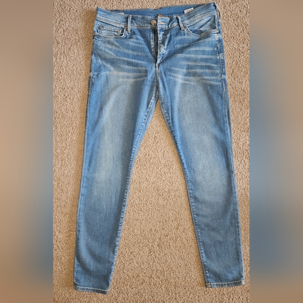 True Religion Halle Mid Rise Super Skinny Jeans. SIZE 32